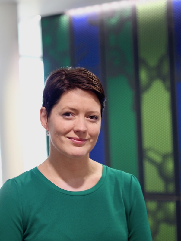  Kate Baker