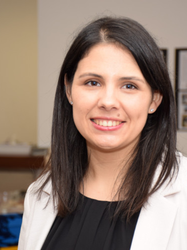 Dr Marisa Oliveira