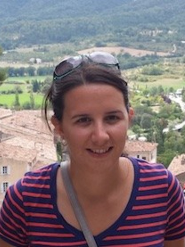 Dr Josie  Bryant 
