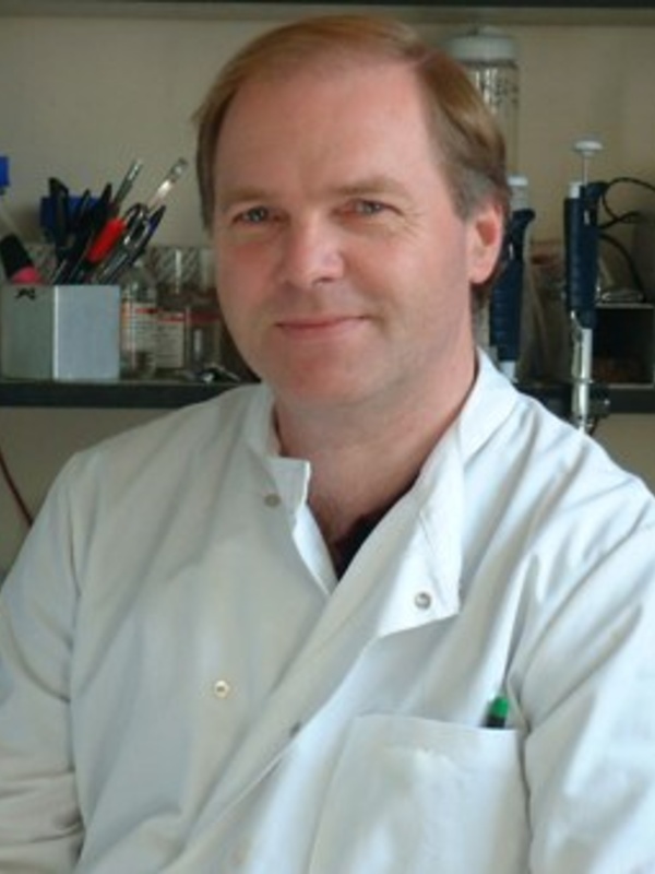 Dr Laurence Tiley