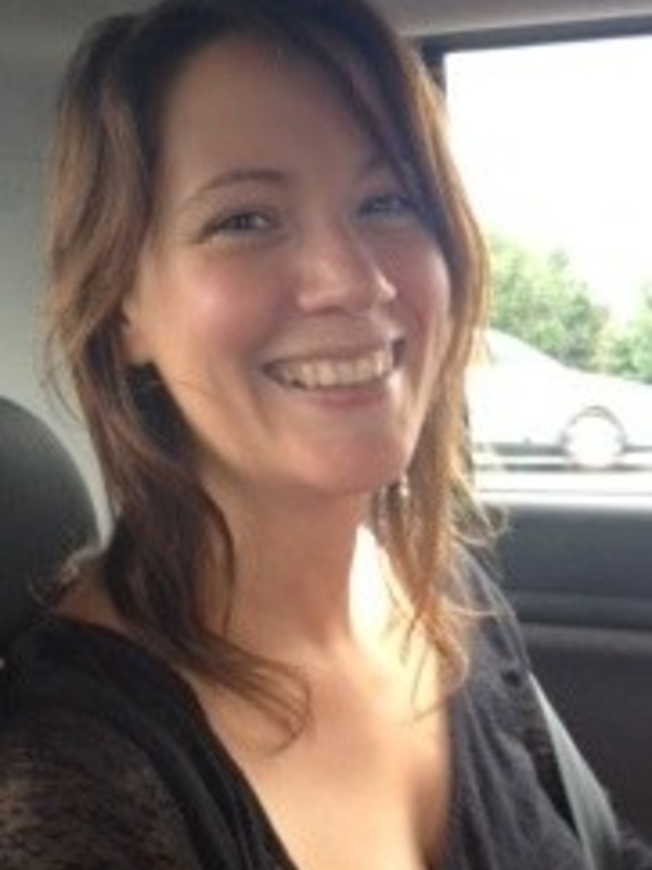 Dr Lucy Weinert